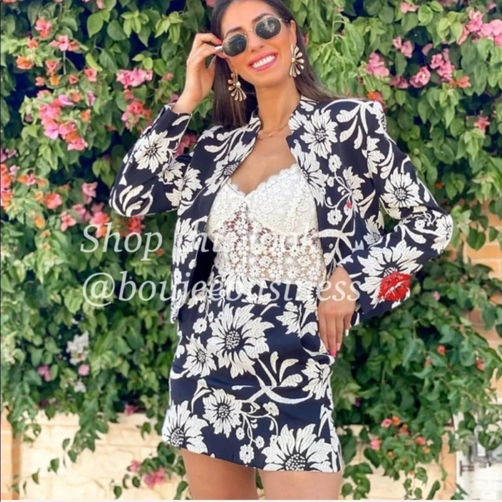 ZARA BNWT Jacquard Printed Blazer - Picture 3 of 7